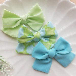 Bows for Girl, Set of 3 Hair Bows with clip for little girls Aqua and Mint NEW